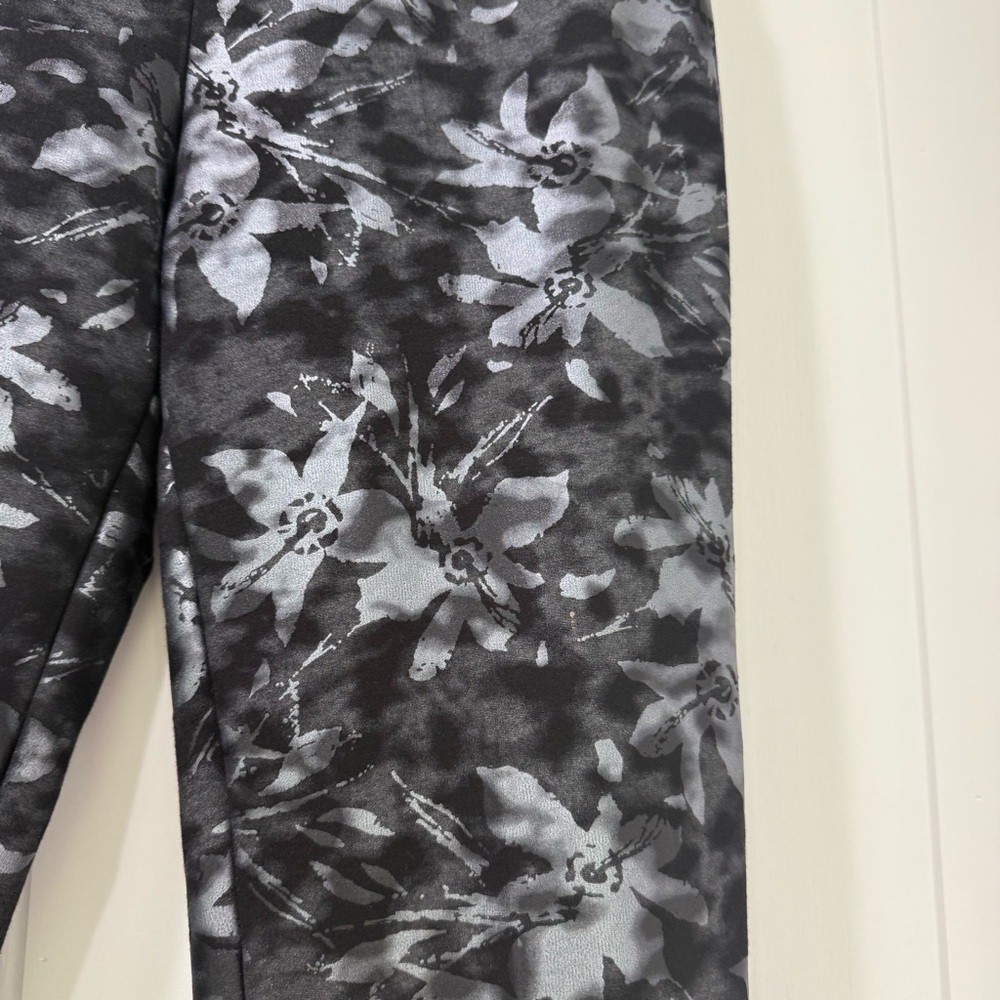 Insight Black and Gray Floral Leggings - Picture 3 of 5